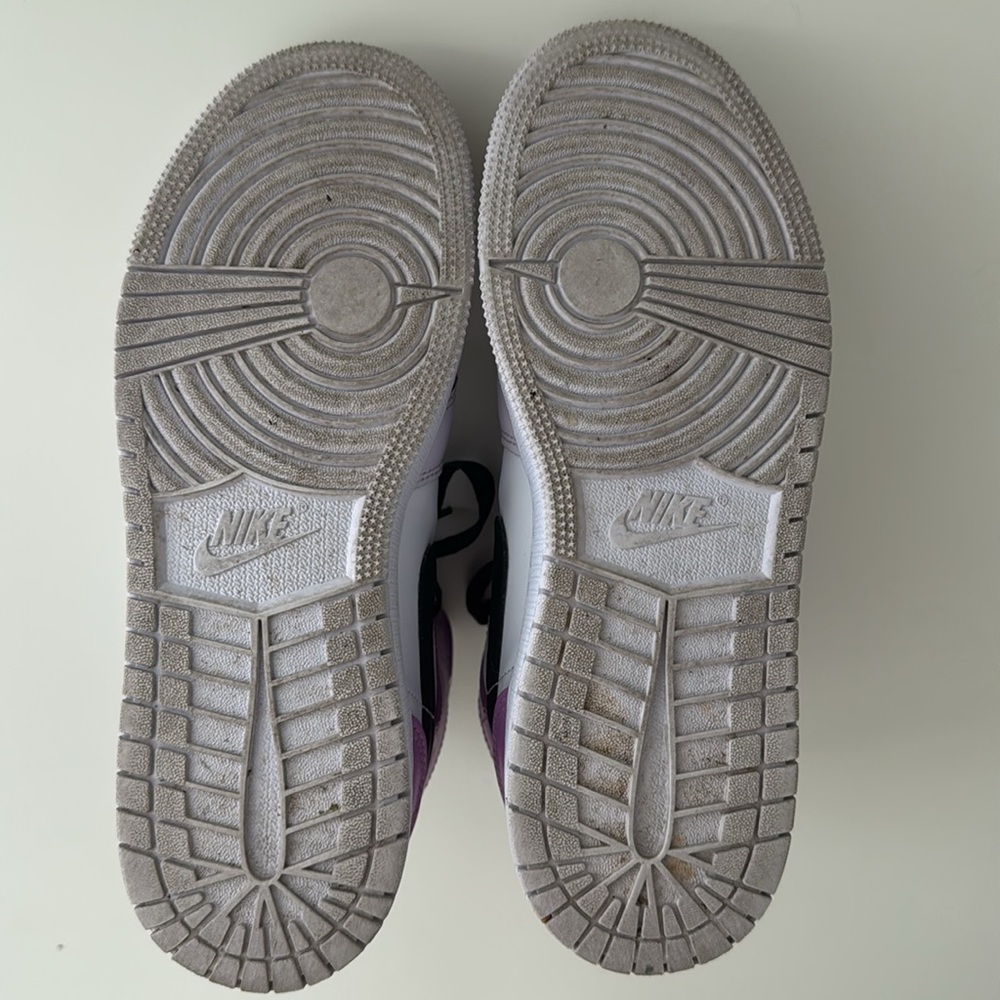 Air Jordan 1 Mid GS Purple White - Size 5Y | Gently Used - Picture 6 of 9